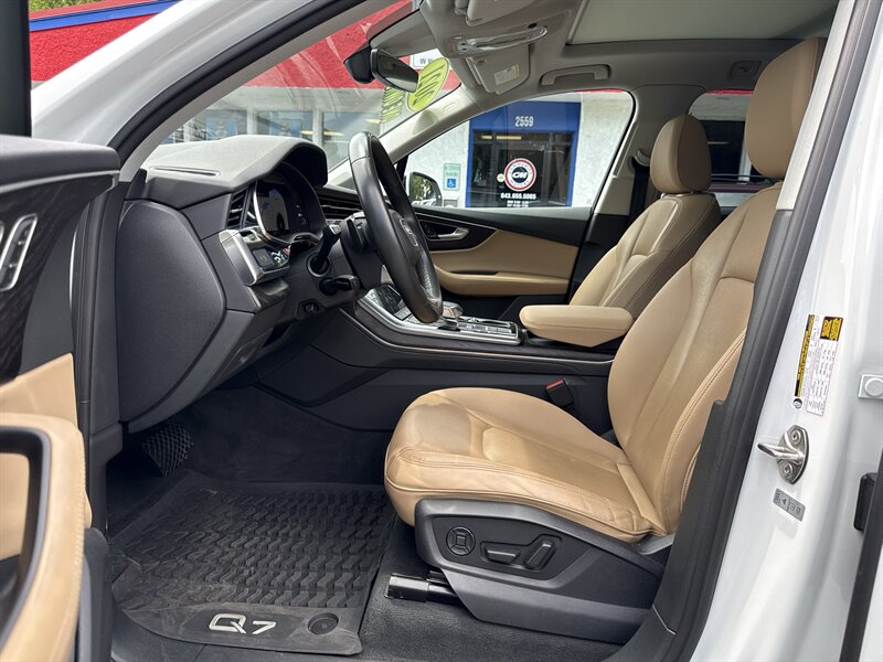 2021 Audi Q7 quattro Premium Plus 55 T - Photo 11 - Little River, SC 29566