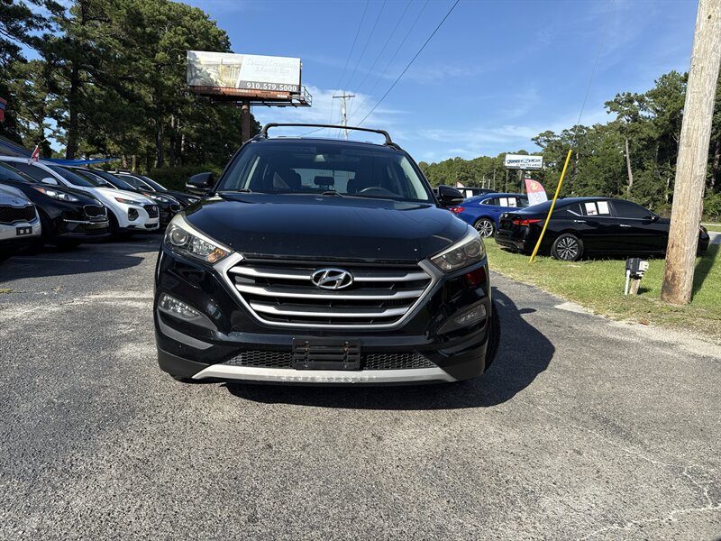 2017 Hyundai TUCSON Night - Photo 2 - Little River, SC 29566
