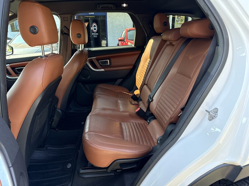 2015 Land Rover Discovery Sport HSE LUX - Photo 7 - Little River, SC 29566