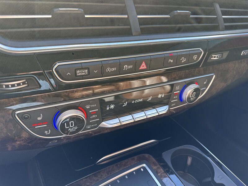 2017 Audi Q7 3.0T quattro Premium Plus - Photo 15 - Little River, SC 29566
