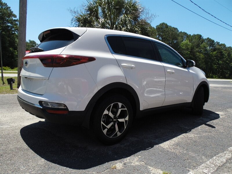 2021 Kia Sportage LX - Photo 4 - Little River, SC 29566