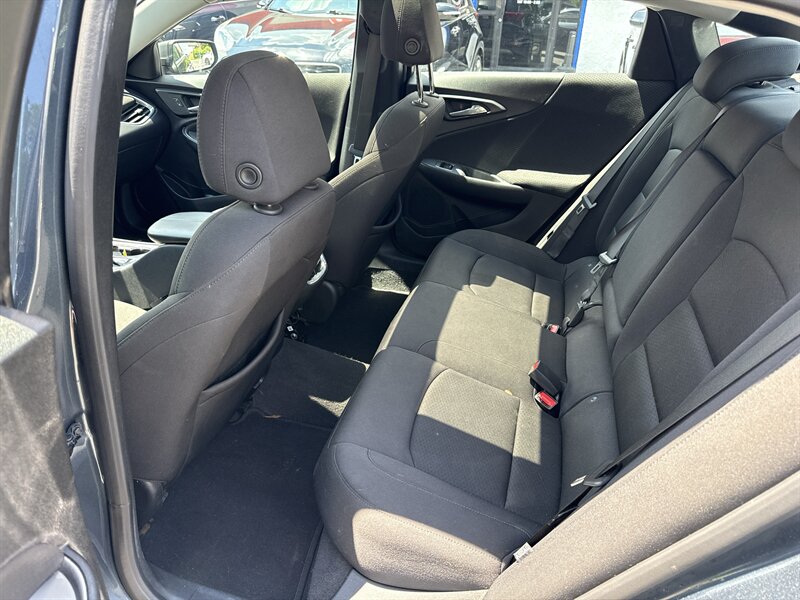 2020 Chevrolet Malibu LT - Photo 6 - Little River, SC 29566