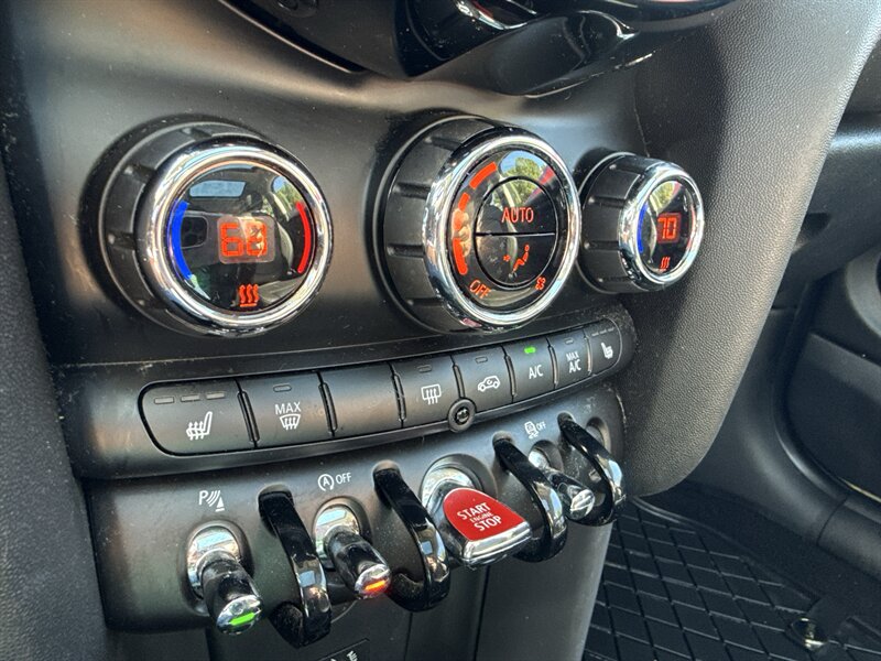 2018 MINI Cooper Cooper - Photo 11 - Little River, SC 29566