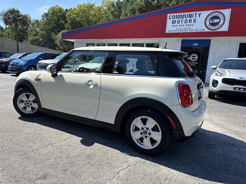 2018 MINI Cooper Cooper - Photo 5 - Little River, SC 29566