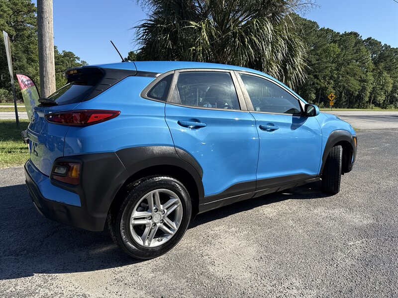 2019 Hyundai Kona SE - Photo 4 - Little River, SC 29566