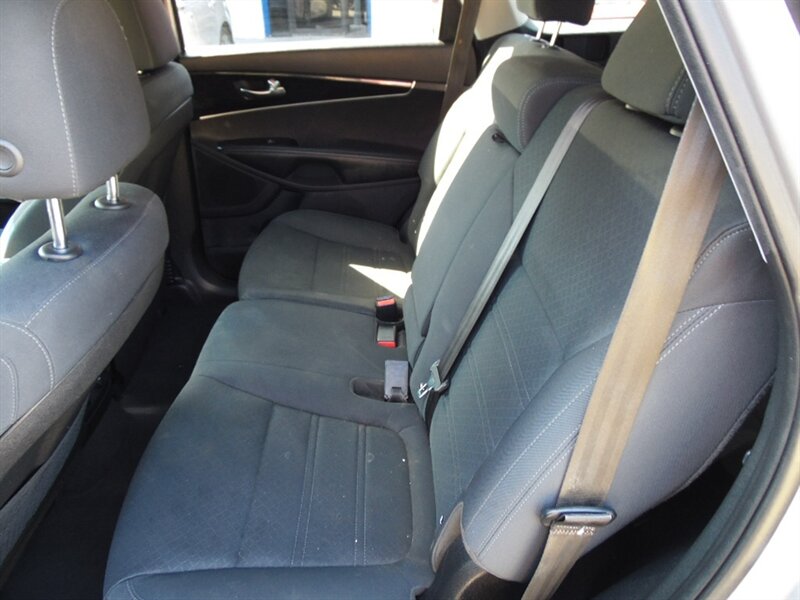 2020 Kia Sorento S V6 - Photo 8 - Little River, SC 29566