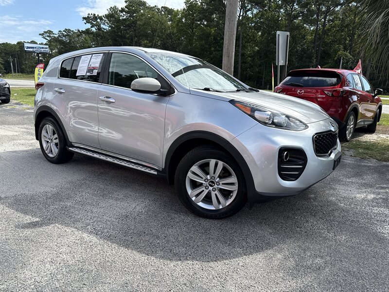 2017 Kia Sportage LX - Photo 3 - Little River, SC 29566