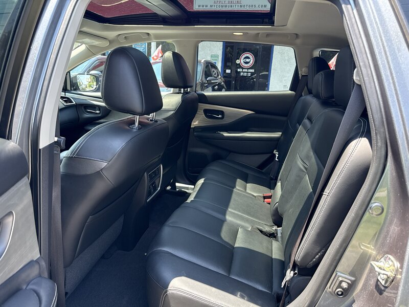 2017 Nissan Murano Platinum - Photo 7 - Little River, SC 29566