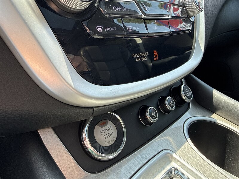 2017 Nissan Murano Platinum - Photo 15 - Little River, SC 29566