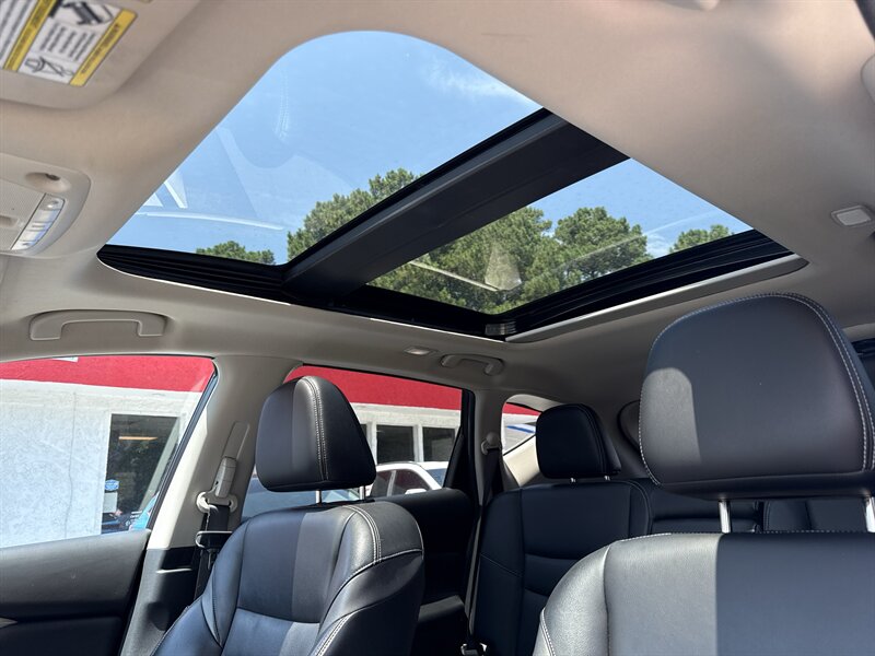 2017 Nissan Murano Platinum - Photo 11 - Little River, SC 29566