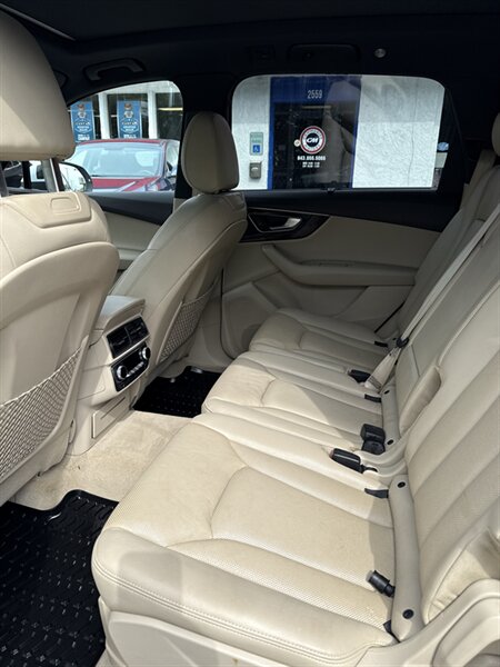 2017 Audi Q7 3.0T quattro Premium Plus - Photo 9 - Little River, SC 29566