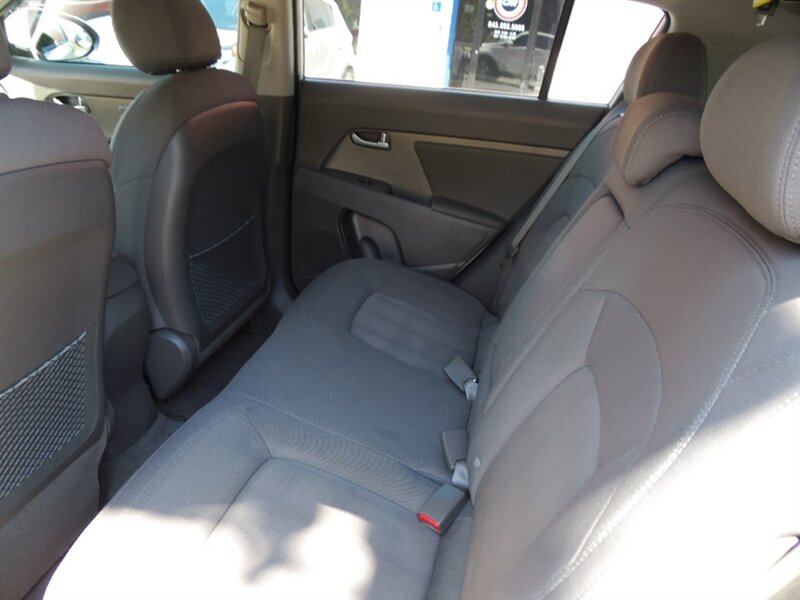 2011 Kia Sportage LX - Photo 6 - Little River, SC 29566