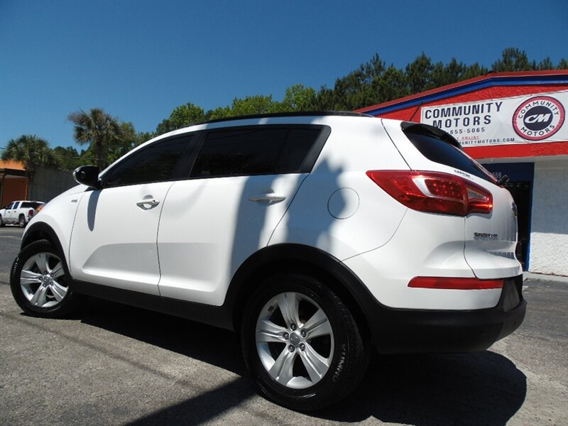 2011 Kia Sportage LX - Photo 4 - Little River, SC 29566