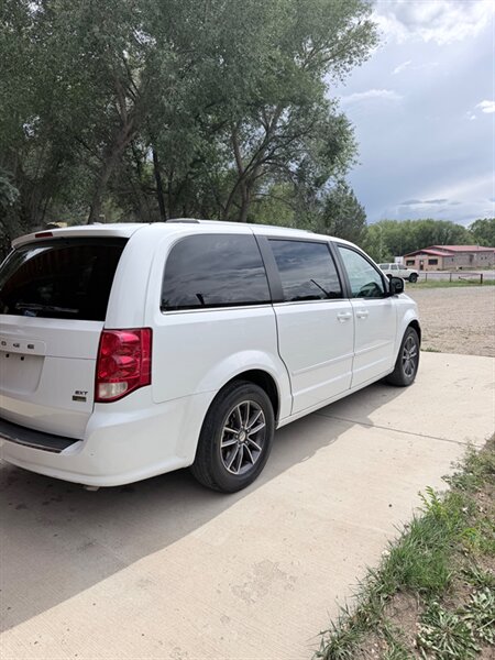 2017 Dodge Grand Caravan SXT - Photo 6 - Taos, NM 87571