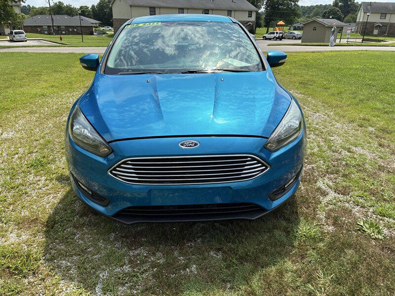 2015 Ford Focus SE   - Photo 1 - Beaver Dam, KY 42320