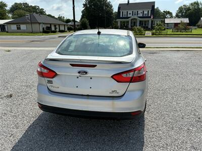 2013 Ford Focus SE - Photo 3 - Beaver Dam, KY 42320