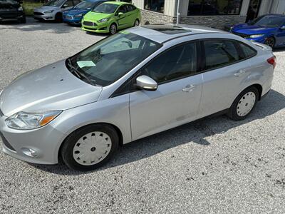 2013 Ford Focus SE - Photo 2 - Beaver Dam, KY 42320
