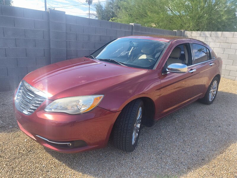 2012 Chrysler 200 Series Limited  