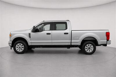 2021 Ford F-250 XL  F250 Super Duty Crew Cab - Photo 8 - Cape Coral, FL 33909