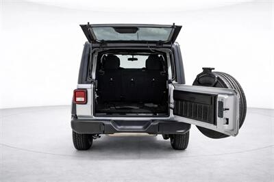 2020 Jeep Wrangler Unlimited Sport   - Photo 6 - Cape Coral, FL 33909