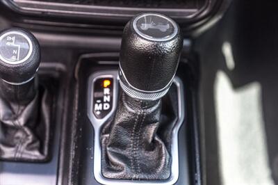 2020 Jeep Wrangler Unlimited Sport   - Photo 28 - Cape Coral, FL 33909