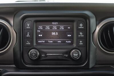 2020 Jeep Wrangler Unlimited Sport   - Photo 22 - Cape Coral, FL 33909