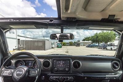 2020 Jeep Wrangler Unlimited Sport   - Photo 23 - Cape Coral, FL 33909