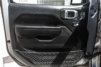 2020 Jeep Wrangler Unlimited Sport   - Photo 35 - Cape Coral, FL 33909