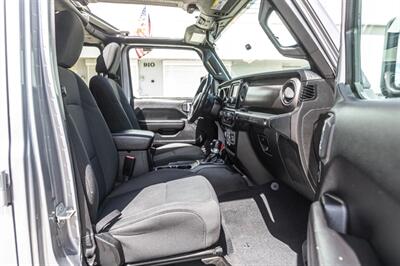 2020 Jeep Wrangler Unlimited Sport   - Photo 17 - Cape Coral, FL 33909
