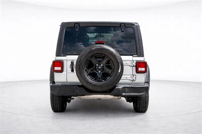 2020 Jeep Wrangler Unlimited Sport   - Photo 5 - Cape Coral, FL 33909