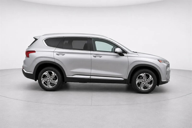2022 Hyundai Santa Fe SEL   - Photo 1 - Cape Coral, FL 33909