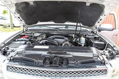 2010 Chevrolet Avalanche LTZ   - Photo 62 - Cape Coral, FL 33909