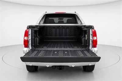 2010 Chevrolet Avalanche LTZ   - Photo 9 - Cape Coral, FL 33909