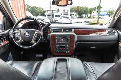 2010 Chevrolet Avalanche LTZ   - Photo 38 - Cape Coral, FL 33909