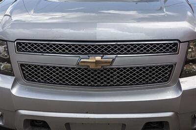 2010 Chevrolet Avalanche LTZ   - Photo 18 - Cape Coral, FL 33909