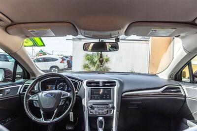 2016 Ford Fusion SE   - Photo 37 - Cape Coral, FL 33909