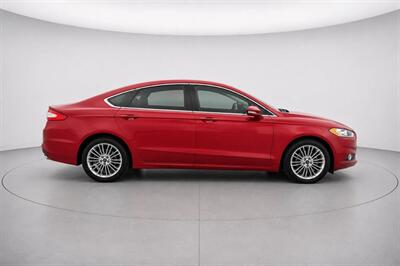 2016 Ford Fusion SE   - Photo 2 - Cape Coral, FL 33909