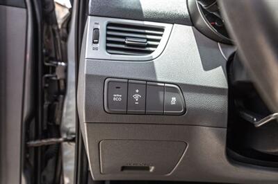 2014 Hyundai Elantra SE - Photo 10 - Cape Coral, FL 33909
