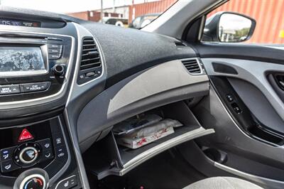2014 Hyundai Elantra SE - Photo 12 - Cape Coral, FL 33909
