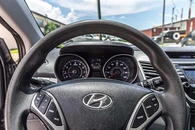 2014 Hyundai Elantra SE - Photo 13 - Cape Coral, FL 33909