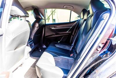 2022 Toyota Camry SE   - Photo 12 - Cape Coral, FL 33909