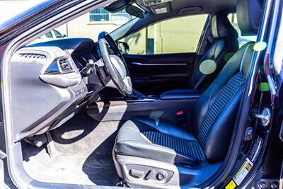 2022 Toyota Camry SE   - Photo 18 - Cape Coral, FL 33909