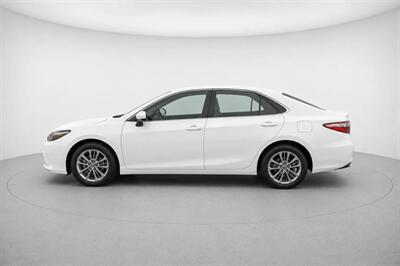 2015 Toyota Camry LE   - Photo 7 - Cape Coral, FL 33909