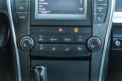 2015 Toyota Camry LE   - Photo 31 - Cape Coral, FL 33909