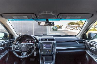 2015 Toyota Camry LE   - Photo 28 - Cape Coral, FL 33909