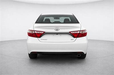 2015 Toyota Camry LE   - Photo 4 - Cape Coral, FL 33909