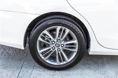 2015 Toyota Camry LE   - Photo 16 - Cape Coral, FL 33909
