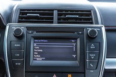 2015 Toyota Camry LE   - Photo 30 - Cape Coral, FL 33909