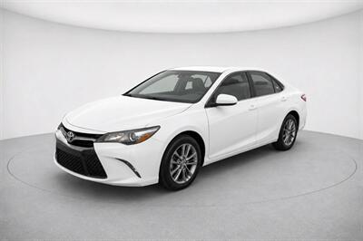 2015 Toyota Camry LE   - Photo 8 - Cape Coral, FL 33909