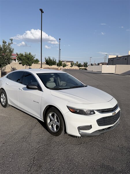 2018 Chevrolet Malibu LS  